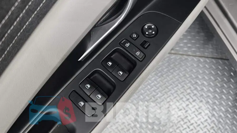 KMHLM41JGNU026632 Photo# 20