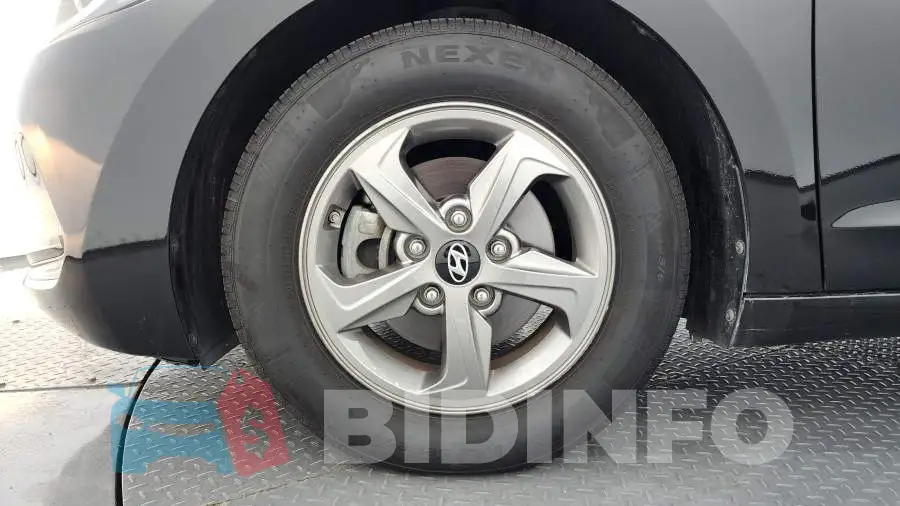 KMHD641DBHU256708 Photo# 5
