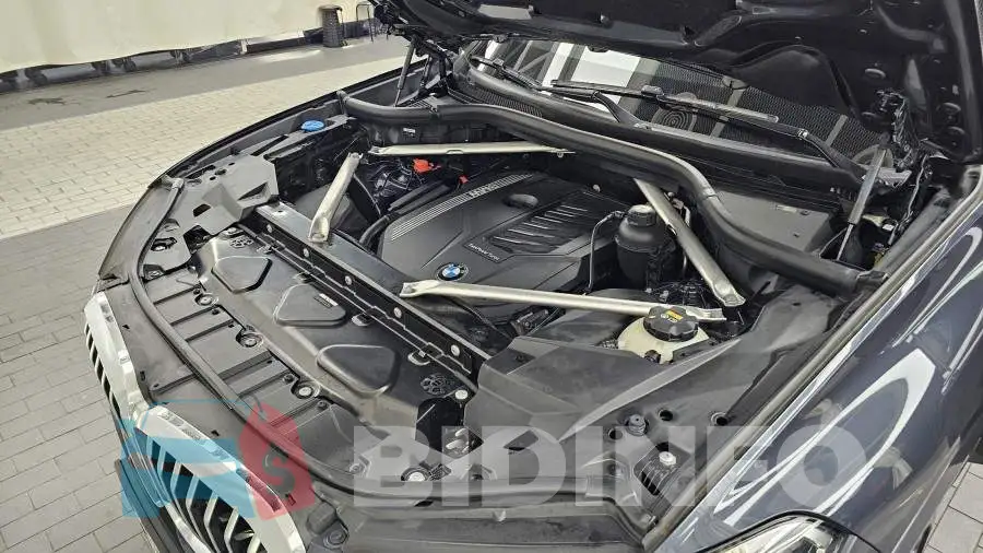 WBACR6109N9K47621 Photo# 6