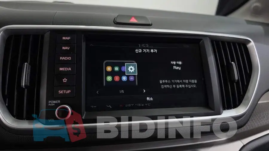 KMACK811BMT251711 Photo# 17