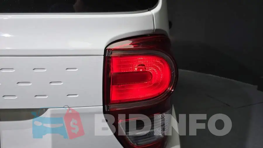 KNACF911BNT282018 Photo# 23