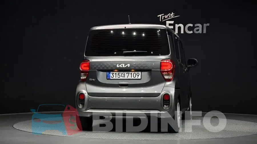 KNACG811BNT278404 Photo# 4