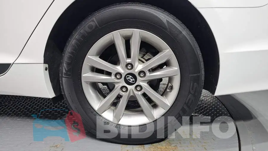 KMHE341DBFA051041 Photo# 21