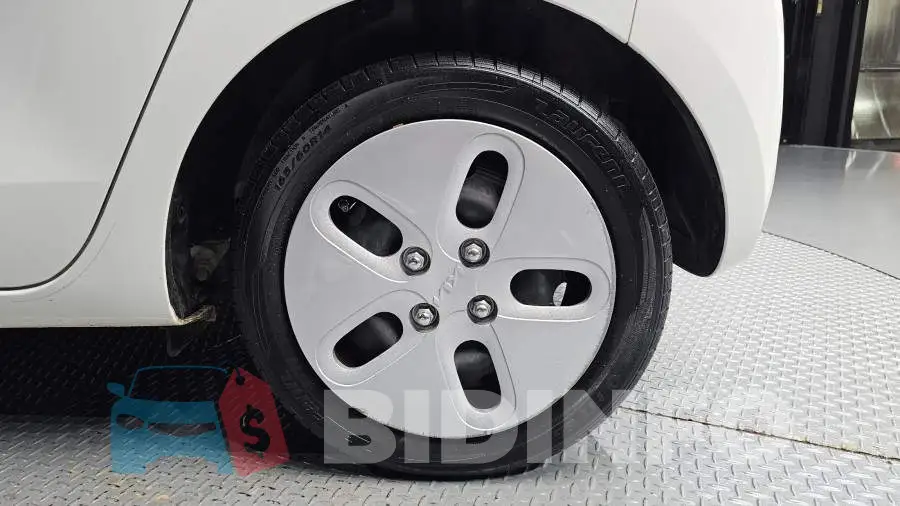 KNACF911BNT293085 Photo# 21