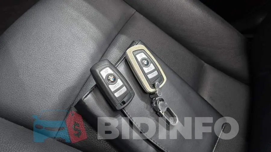 WBA5A7108FD817841 Photo# 16