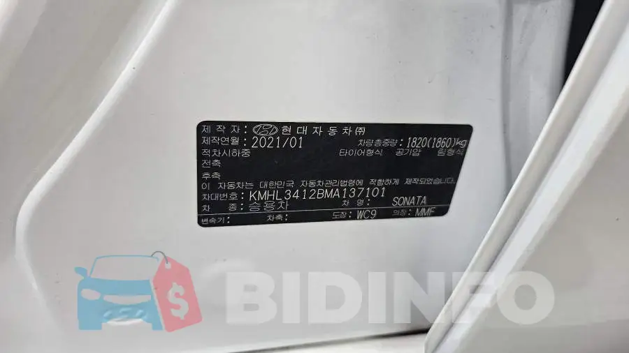 KMHL3412BMA137101 Photo# 33