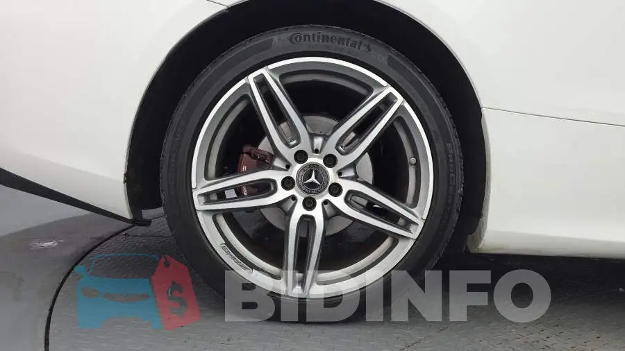 WDD1J1EB2HF028592 Photo# 5
