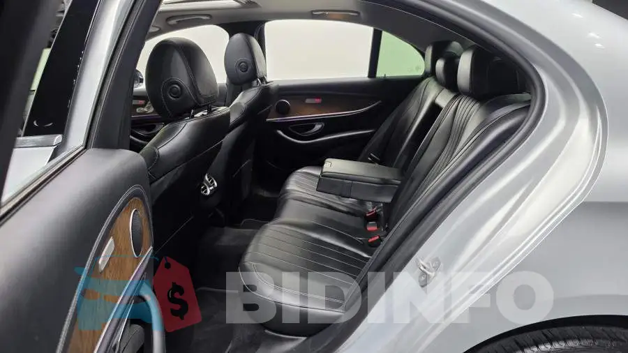 WDDZF0FB4JA459094 Photo# 11