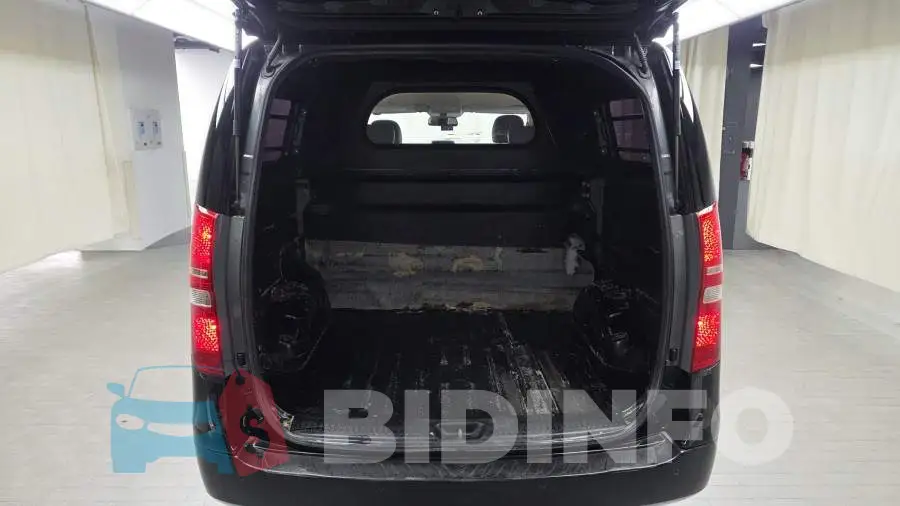 KMFWBX7KBFU643178 Photo# 20