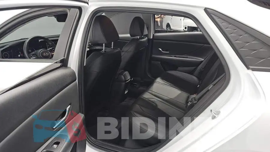 KMHLN41EERU770593 Photo# 12