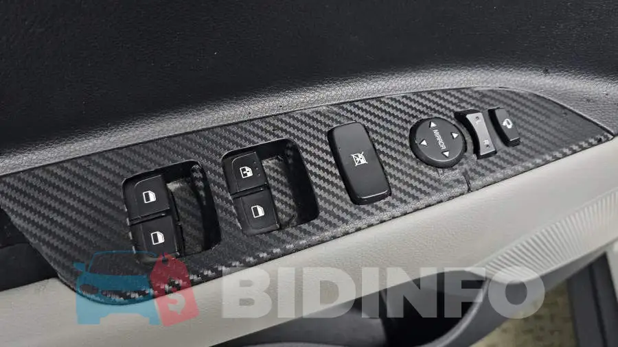 KNADE815GJS155982 Photo# 13