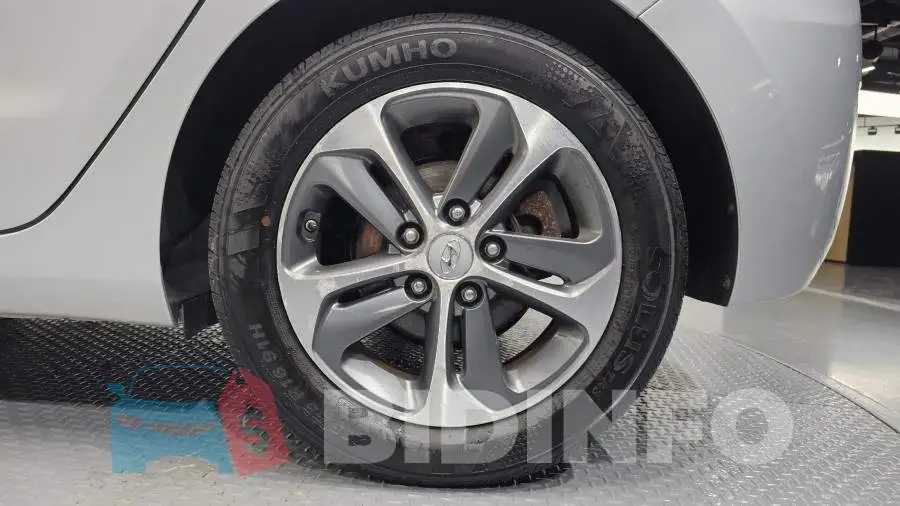 KMHD351UGGU266777 Photo# 21