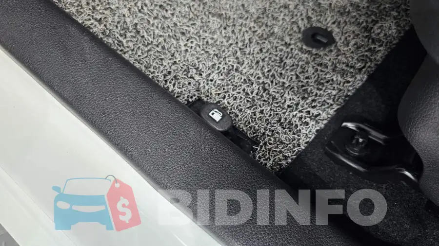 KNACH811BTT453415 Photo# 30