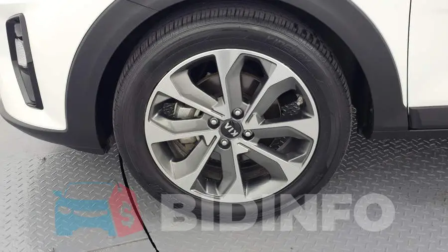 KNAD6814BJS144884 Photo# 5