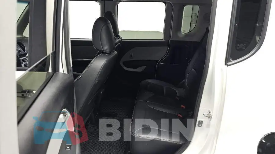 KNACJ811BFT101756 Photo# 11