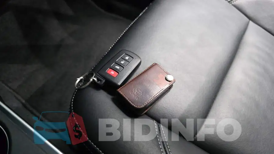 4T1BD1FK2HU222647 Photo# 19
