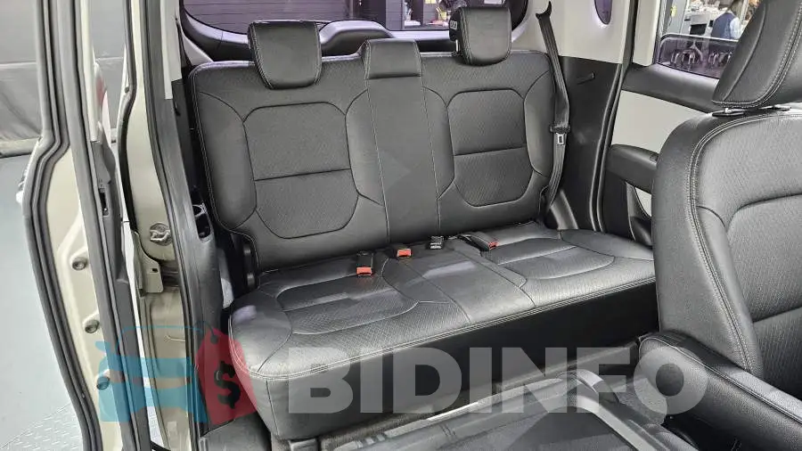 KNACJ811BGT114174 Photo# 11