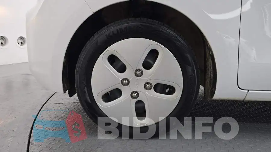 KNACG811BNT314461 Photo# 5