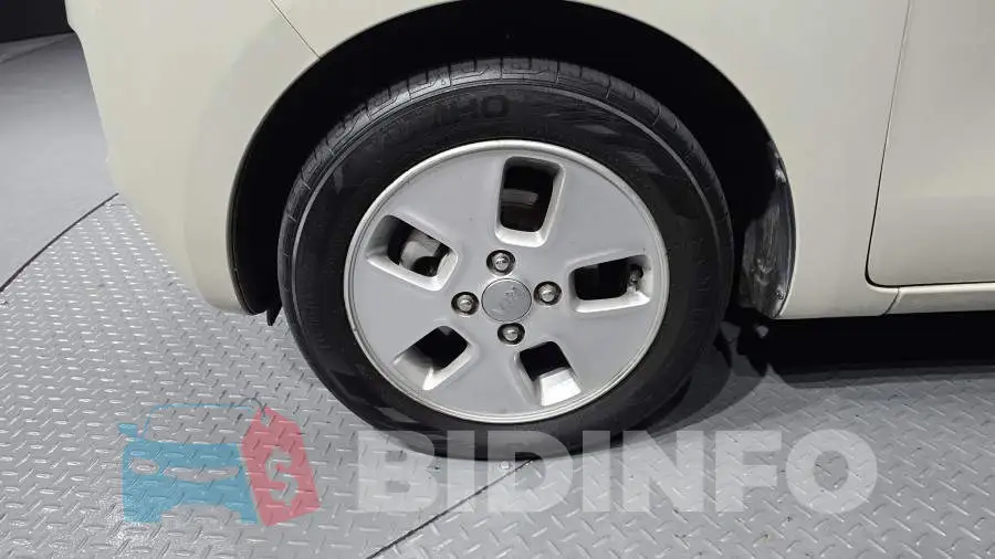 KNACJ811BFT103234 Photo# 5