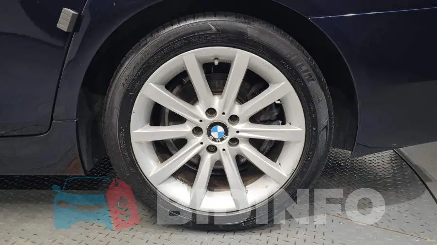 WBA5A710XFD815931 Photo# 21