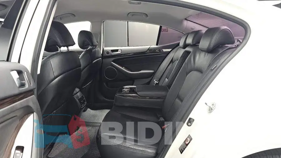 KNALM415BFA189342 Photo# 11