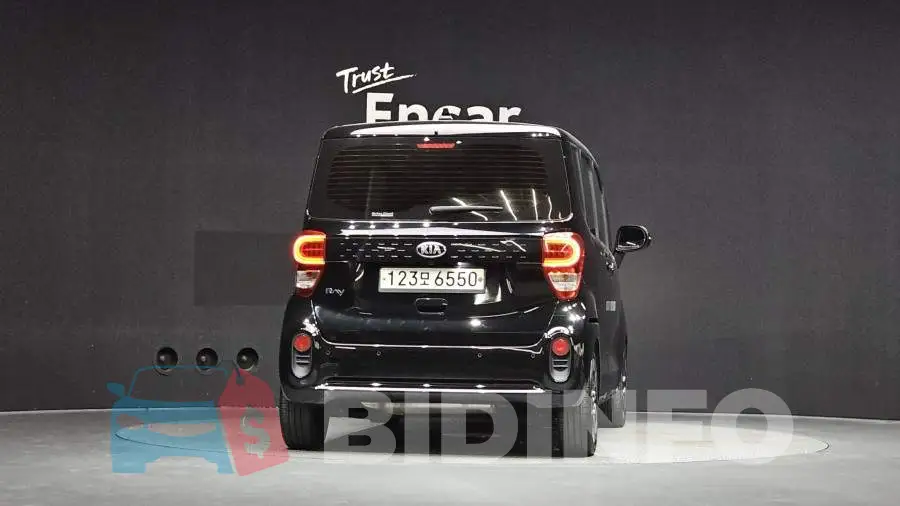 KNACK811BMT242489 Photo# 4