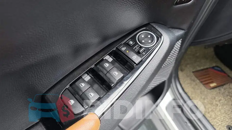 KNAET817BRK628198 Photo# 29
