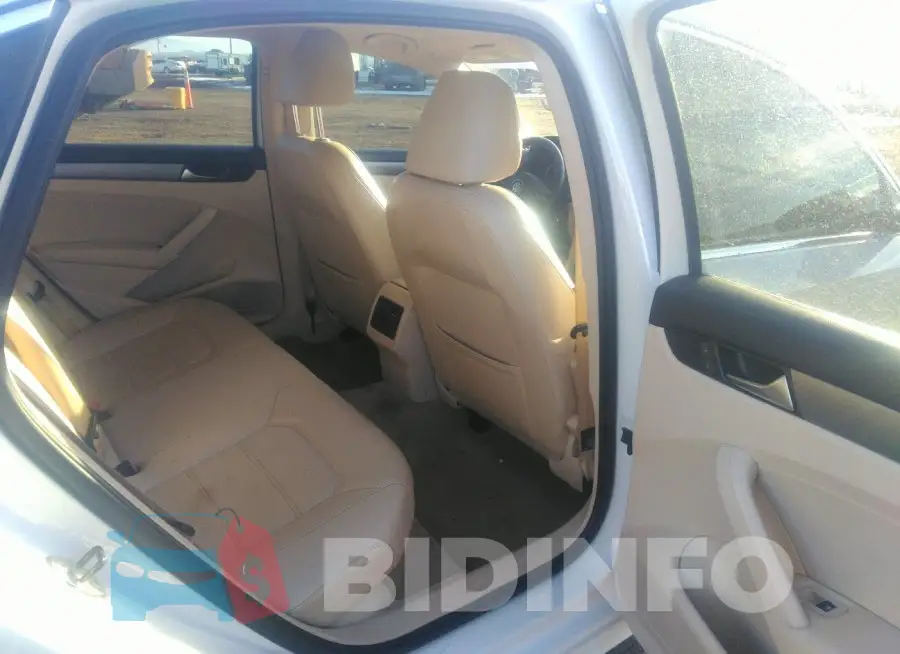 1VWBN7A35EC025524 Photo# 8