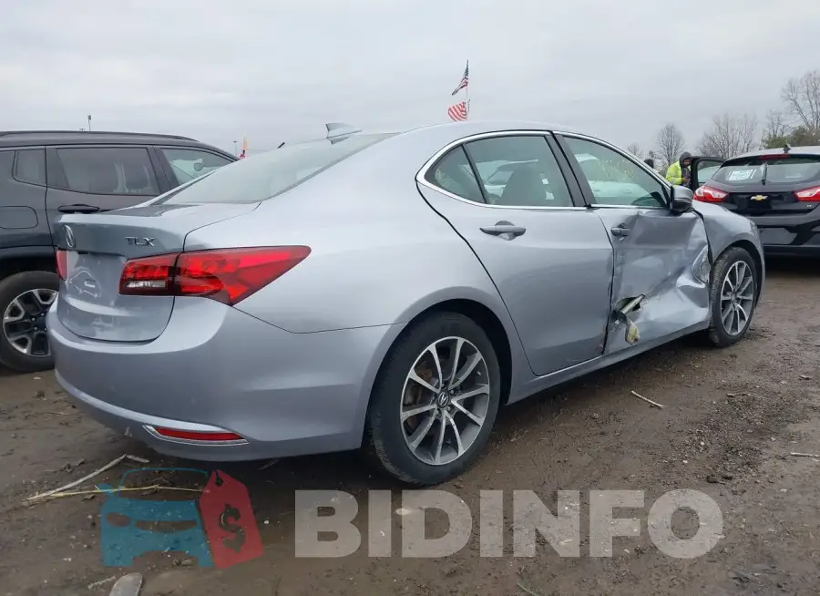 19UUB2F31FA024093 Photo# 4
