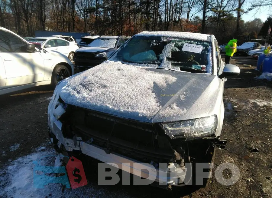 WA1LHBF73HD045244 Photo# 6