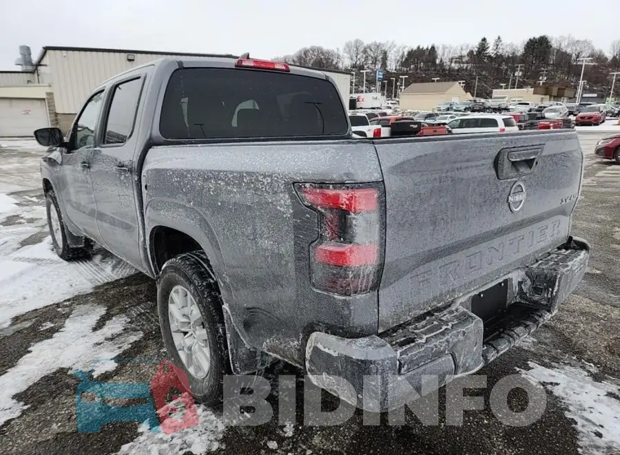 1N6ED1EK2NN691825 Photo# 3
