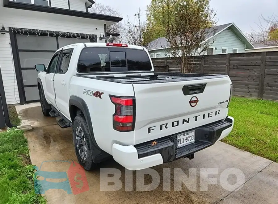 1N6ED1EK9NN644792 Photo# 3