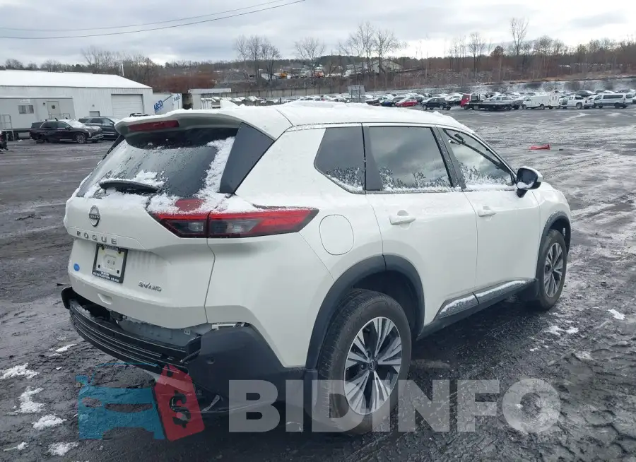 JN8BT3BBXPW477286 Photo# 4