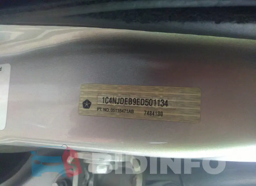 1C4NJDEB9ED501134 Photo# 9