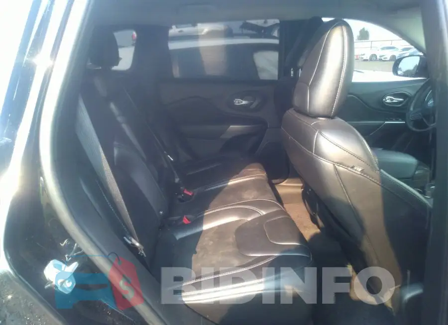 1C4PJMLX5KD127575 Photo# 8