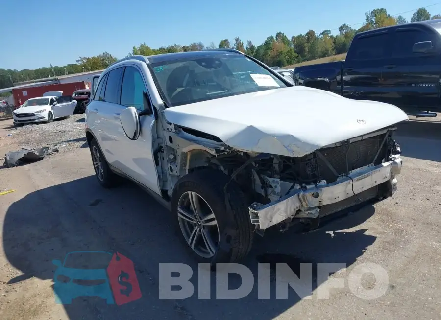 W1N0G8DB4LF863061 Photo# 1