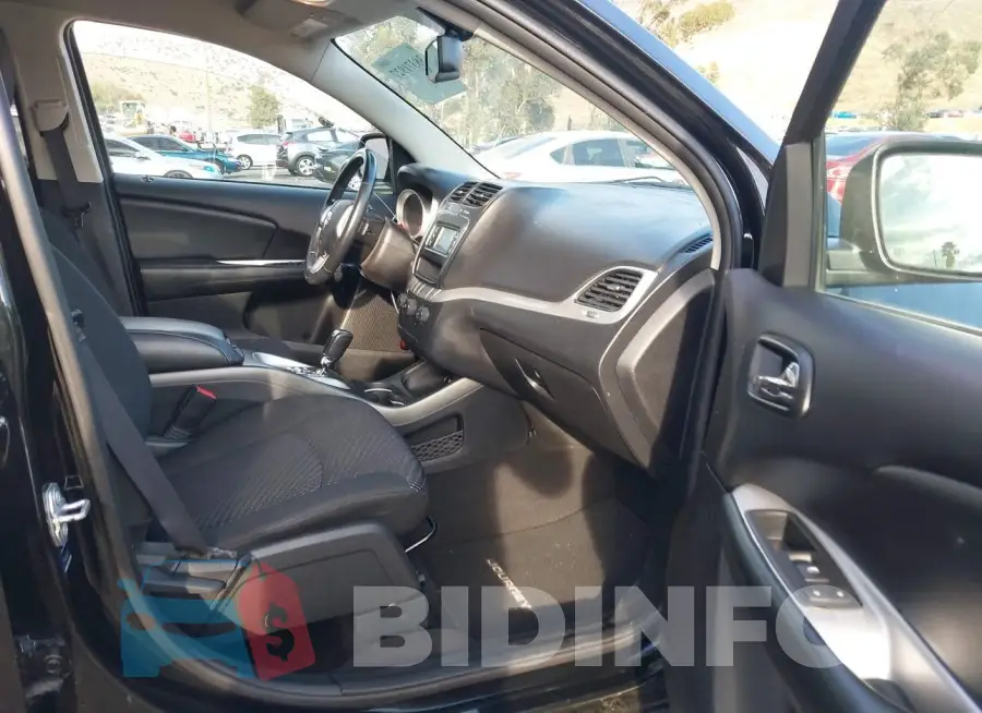 3C4PDCAB1GT237775 Photo# 5