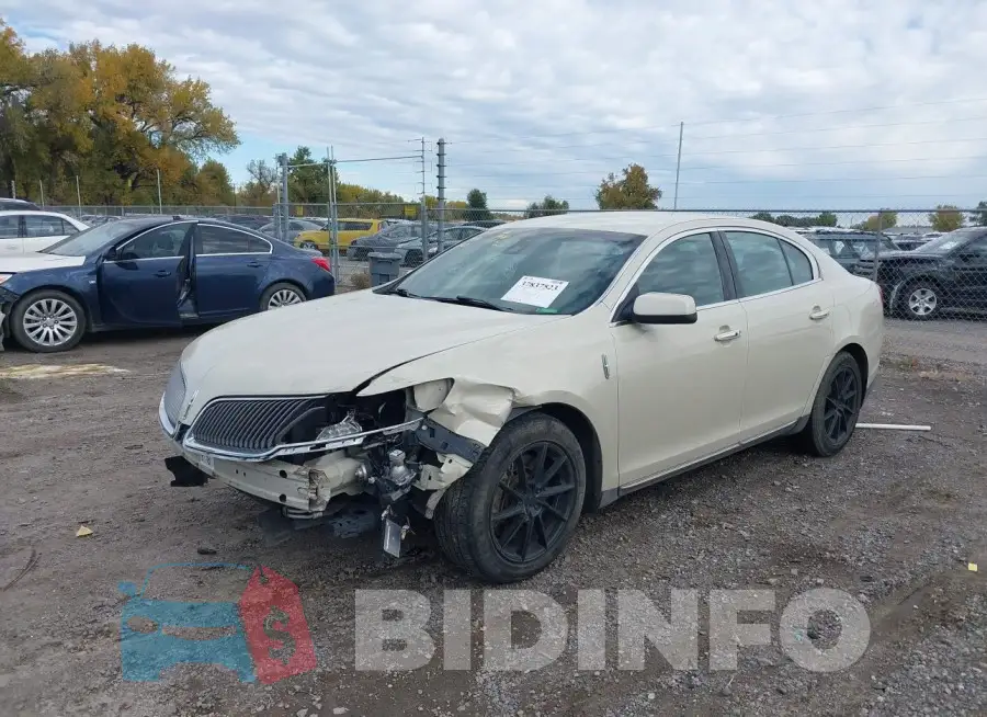 1LNHL9FT7EG601691 Photo# 2