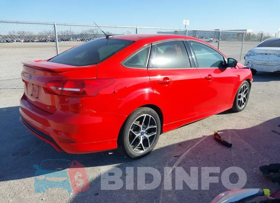 1FADP3F22GL275830 Photo# 4