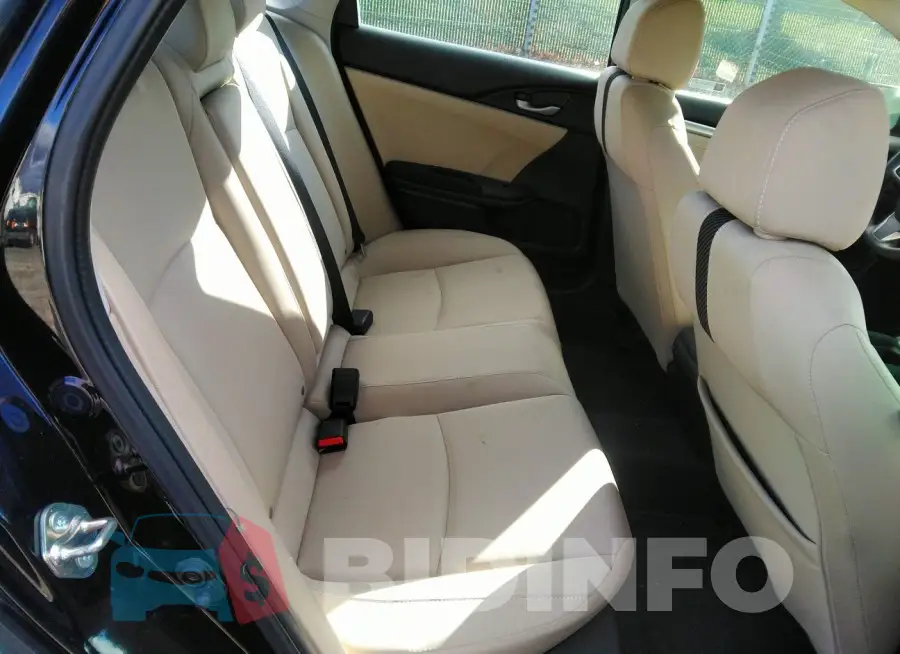 19XFC2F77HE225973 Photo# 8