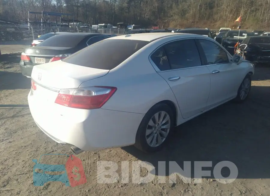 1HGCR2F84FA160852 Photo# 4