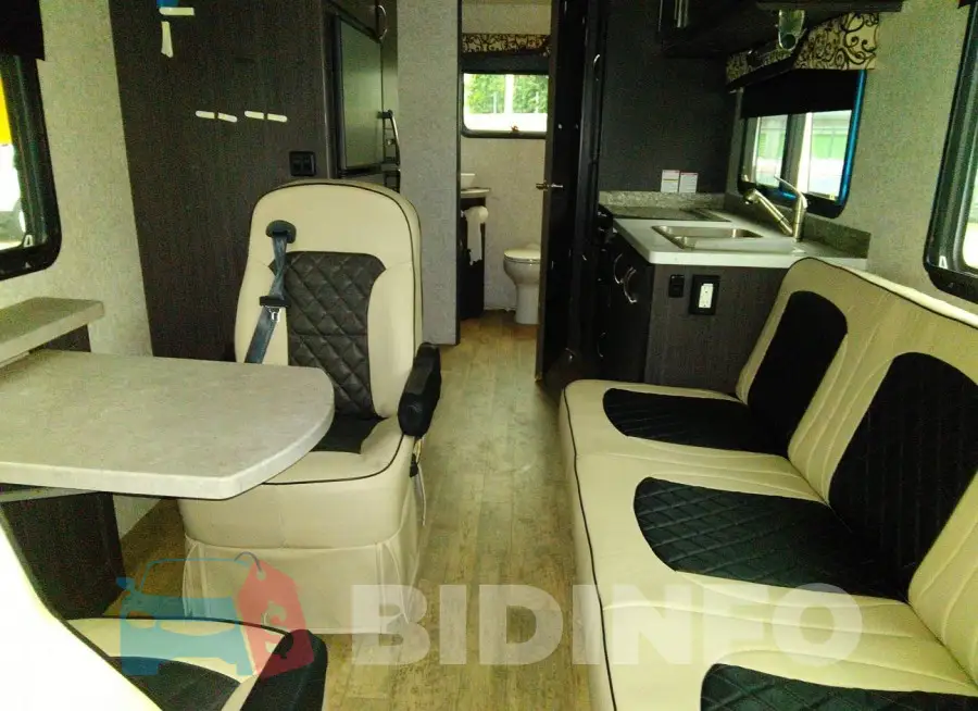 3C7WRVLG6EE131313 Photo# 7