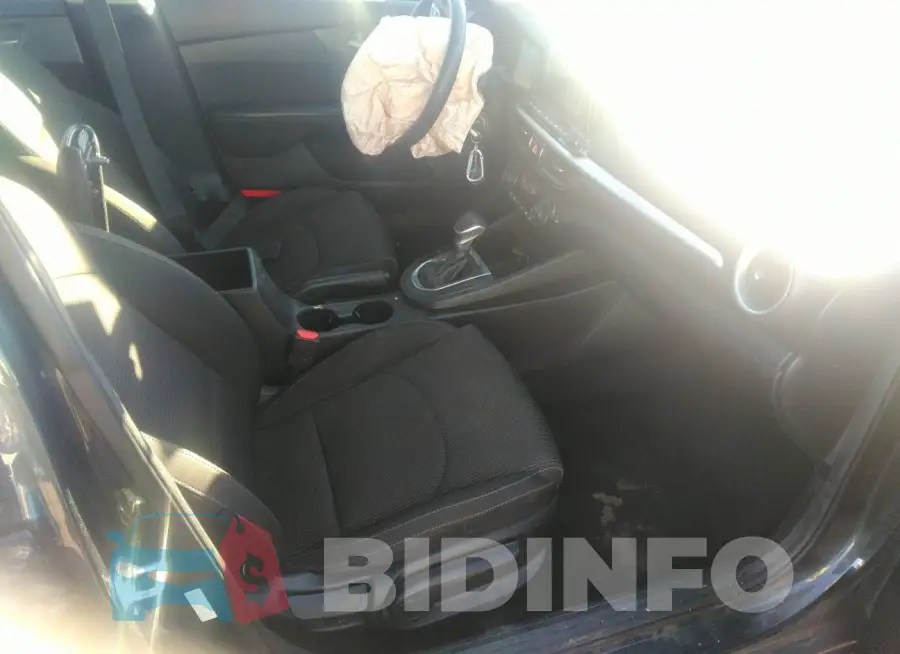 3KPF24AD3KE040600 Photo# 5