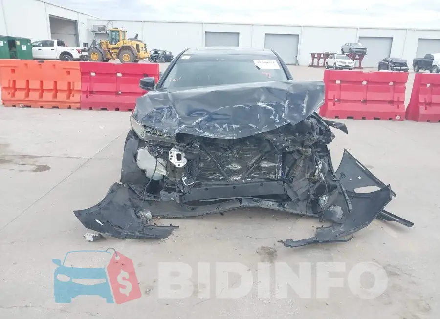 19UUB2F73GA010393 Photo# 6