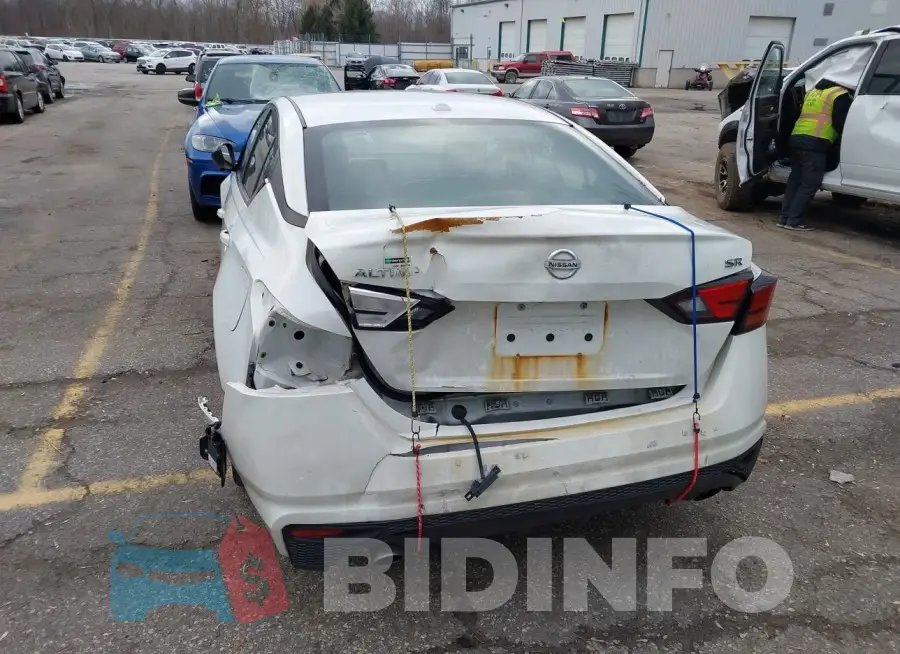 1N4BL4CV5KC129857 Photo# 6