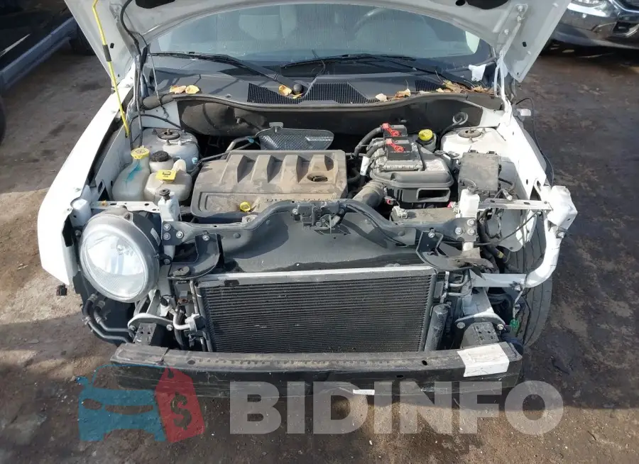 1C4NJPBB7HD121185 Photo# 10