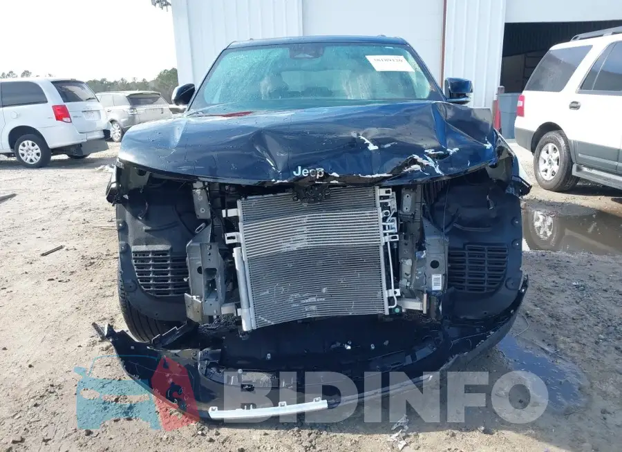 1C4RJGBG2N8636323 Photo# 6