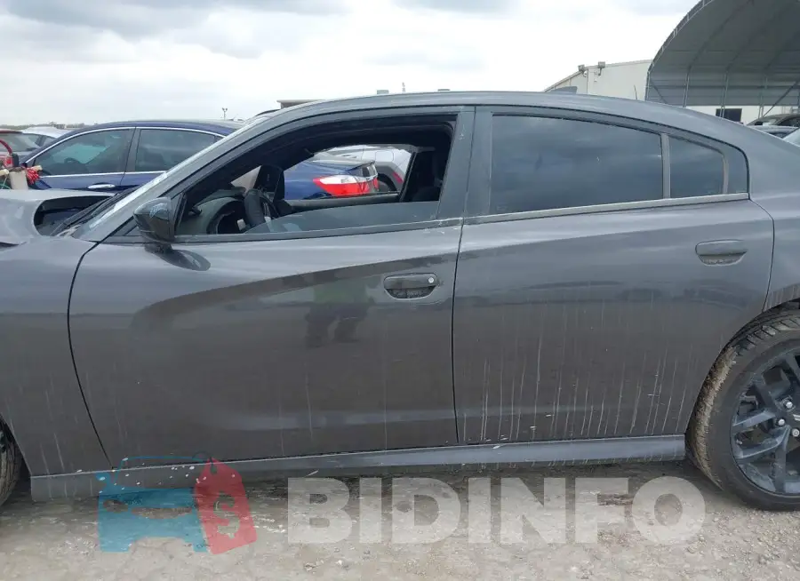 2C3CDXHG5PH511886 Photo# 14