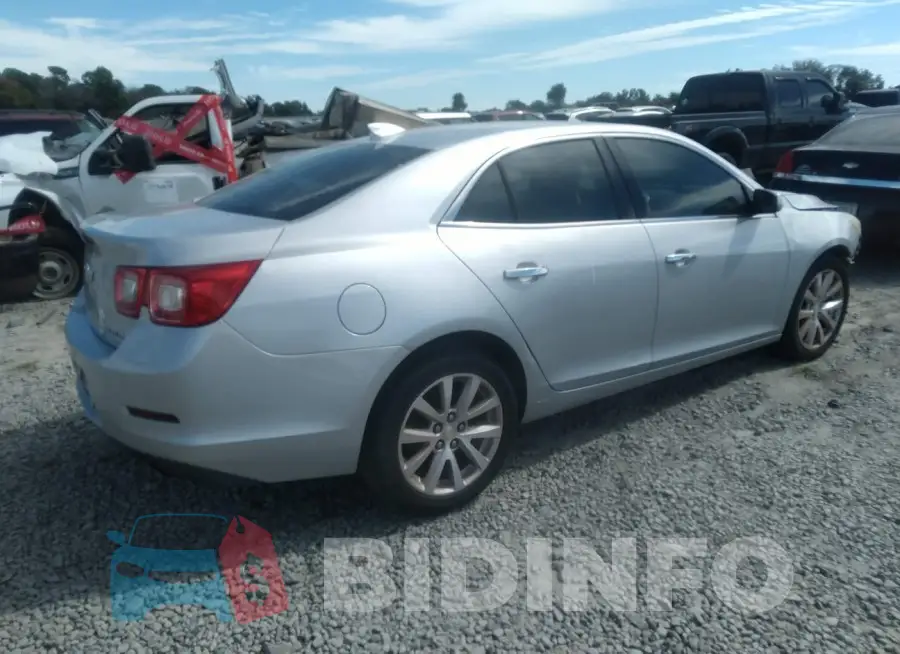 1G11F5SL3FF158175 Photo# 4