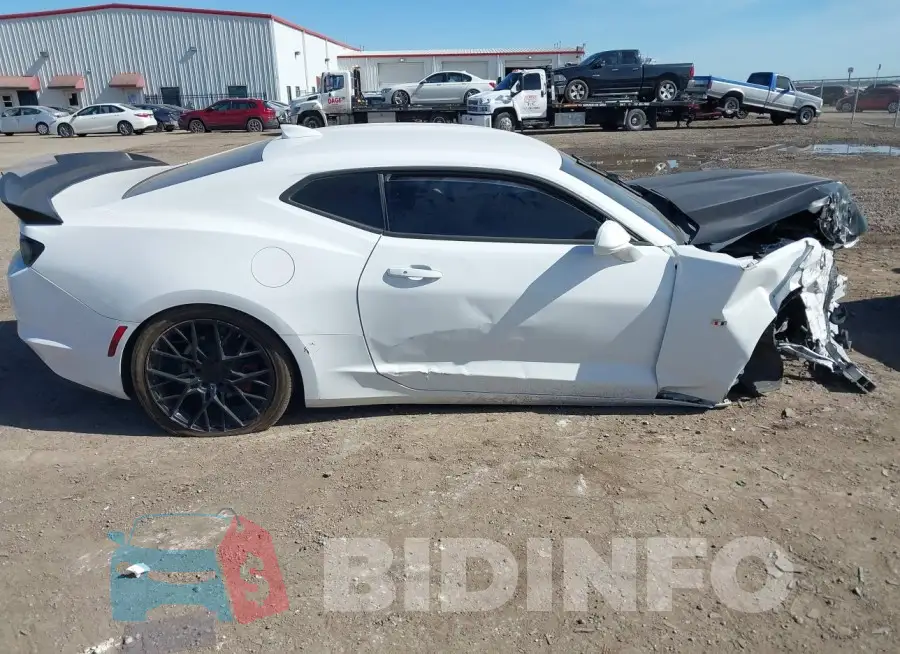 1G1FB1RS5M0107817 Photo# 13